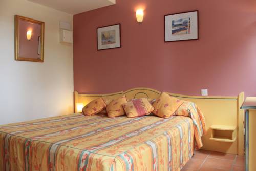 Imagen de la habitación del Hostal Appart'hotel Court'inn Aqua. Foto 16