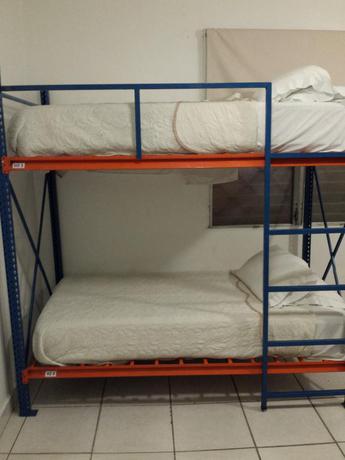 Imagen de la habitación del Hostal Aqui Me Quedo. Foto 2