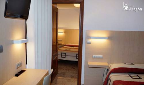 Imagen de la habitación del Hostal Aragón, Teruel. Foto 4