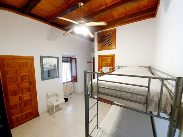 Imagen de la habitación del Hostal Arc House Cordoba. Foto 14