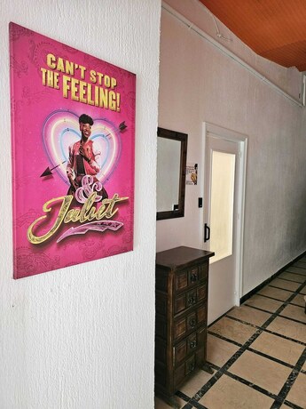 Imagen general del Hostal Arc House Granada. Foto 10