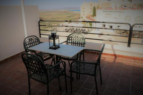 Imagen de los exteriores del Hostal Arco Plaza. Foto 14