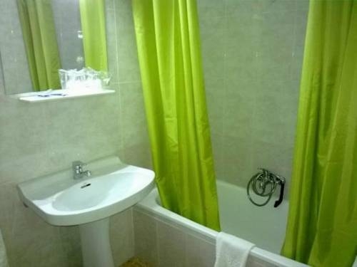 Imagen general del Hostal Argentina, Cáceres. Foto 8