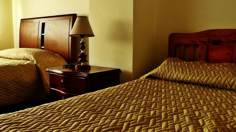 Imagen de la habitación del Hostal Arias Bogot&aacute;. Foto 21