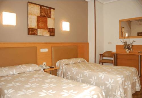 Imagen de la habitación del Hostal Arotza. Foto 4