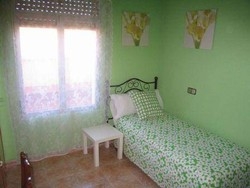 Imagen de la habitación del Hostal Arrate. Foto 2