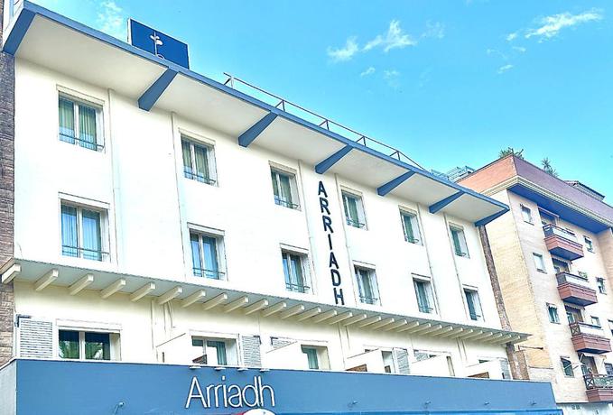 Imagen de los exteriores del Hostal Arriadh. Foto 14