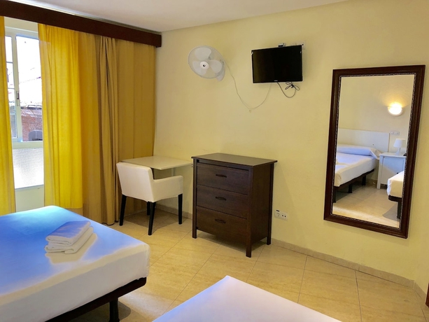 Imagen de la habitación del Hostal Arriaza. Foto 5