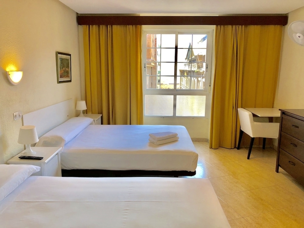 Imagen de la habitación del Hostal Arriaza. Foto 9