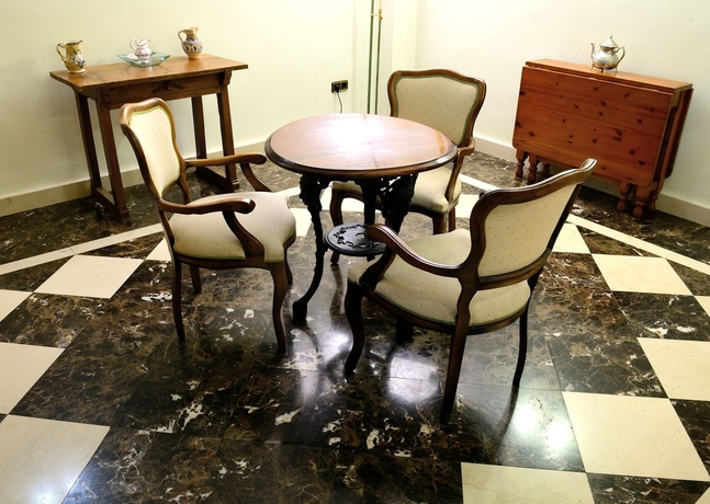 Imagen de los interiores del Hostal Arriazu. Foto 9