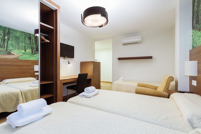 Imagen de la habitación del Hostal Arriola. Foto 15