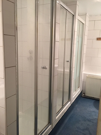 Imagen de la habitación del Hostal Arsenal Tavern Backpackers. Foto 7