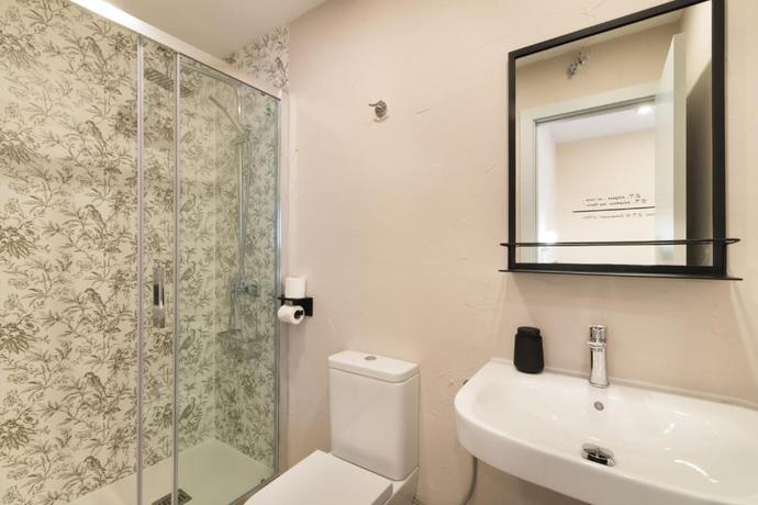 Imagen de la habitación del Hostal Art Madrid. Foto 8
