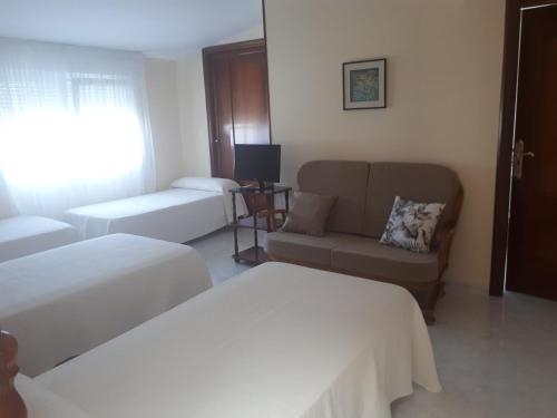 Imagen de la habitación del Hostal As Vi&ntilde;as. Foto 10