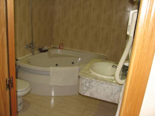 Imagen de la habitación del Hostal Asador Imperial. Foto 5