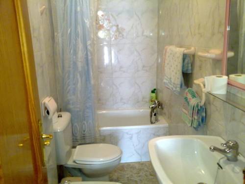 Imagen de la habitación del Hostal Asensio Nijar. Foto 5