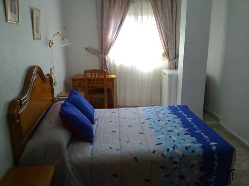 Imagen de la habitación del Hostal Asensio Nijar. Foto 6