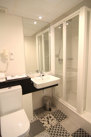 Imagen de la habitación del Hostal Aslyp 114. Foto 13