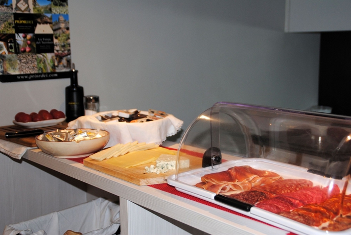 Imagen del bar/restaurante del Hostal Aslyp 114. Foto 6