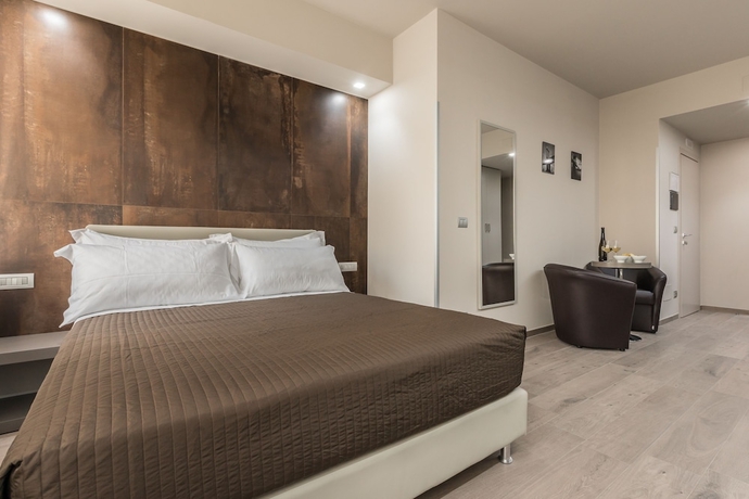 Imagen de la habitación del Hostal Astoria Deluxe rooms. Foto 6
