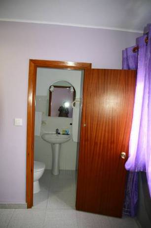 Imagen de la habitación del Hostal Asturias, Casas del Monte. Foto 5