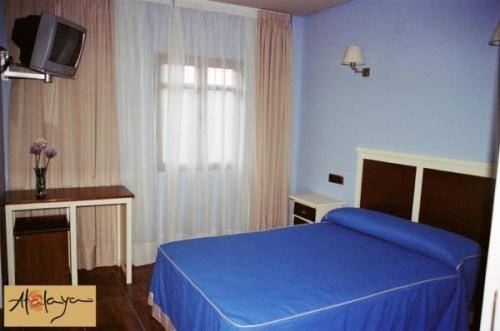 Imagen de la habitación del Hostal Atalaya, Minas De Riotinto. Foto 2