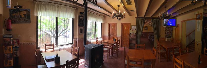Imagen del bar/restaurante del Hostal Atalaya, Sierra del Segura. Foto 2