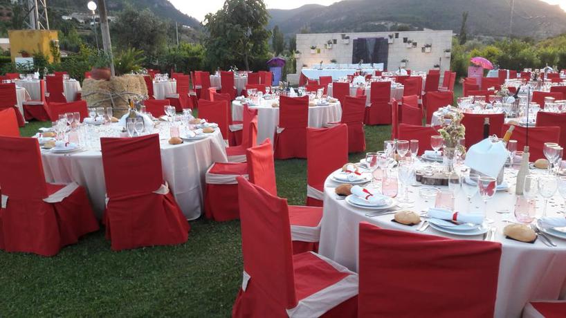 Imagen de los exteriores del Hostal Atalaya, Sierra del Segura. Foto 5