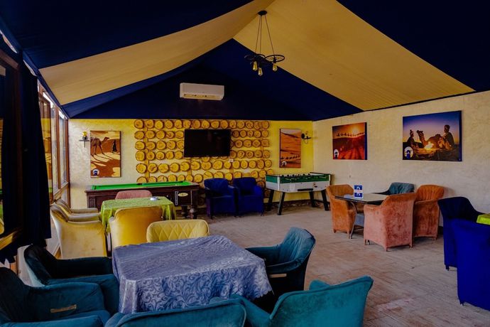 Imagen del bar/restaurante del Hostal Auberge Kasbah Merzouga, Merzouga. Foto 3