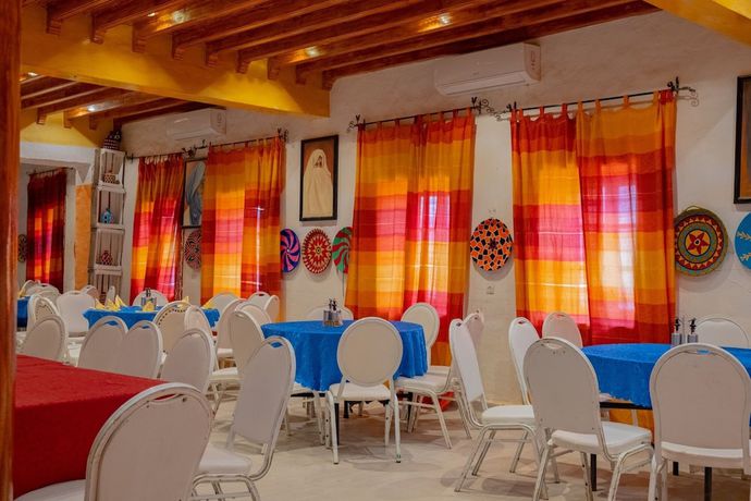 Imagen del bar/restaurante del Hostal Auberge Kasbah Merzouga, Merzouga. Foto 4