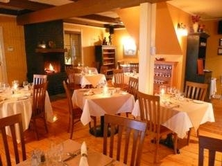 Imagen del bar/restaurante del Hostal Auberge La Camarine. Foto 3