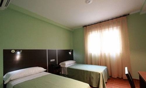 Imagen de la habitación del Hostal Avenida Barajas. Foto 8