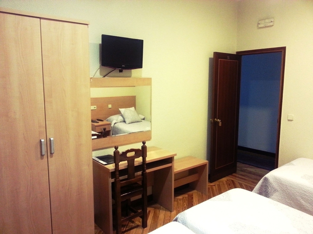 Imagen de la habitación del Hostal Avenida, Gran V&iacute;a. Foto 5