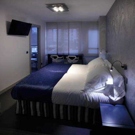 Imagen de la habitación del Hostal Averroes, Burgos. Foto 7