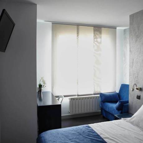 Imagen de la habitación del Hostal Averroes, Burgos. Foto 8