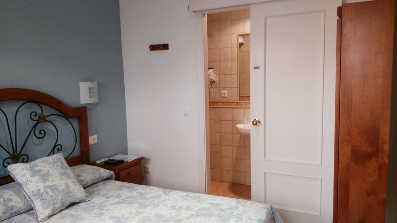 Imagen de la habitación del Hostal Azahar, C&oacute;rdoba. Foto 4