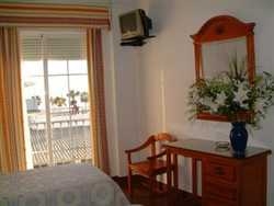 Imagen de la habitación del Hostal Azul, Islantilla. Foto 2