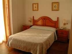 Imagen de la habitación del Hostal Azul, Islantilla. Foto 3