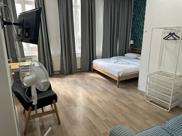 Imagen de la habitación del Hostal BED College. Foto 18