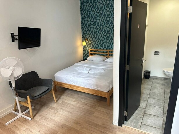 Imagen de la habitación del Hostal BED College. Foto 19