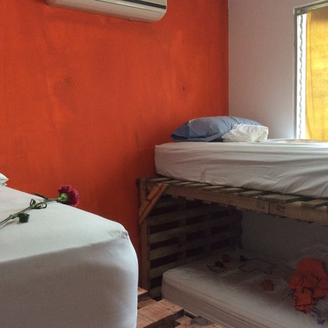 Imagen de la habitación del Hostal Babel, Ciudad de Panam&aacute;. Foto 2