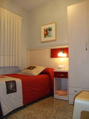 Imagen general del Hostal Badalona. Foto 6