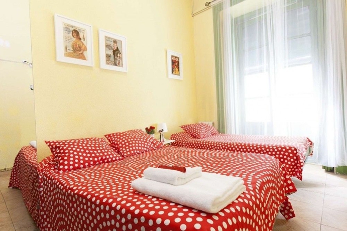 Imagen de la habitación del Hostal Bahia Madrid. Foto 11