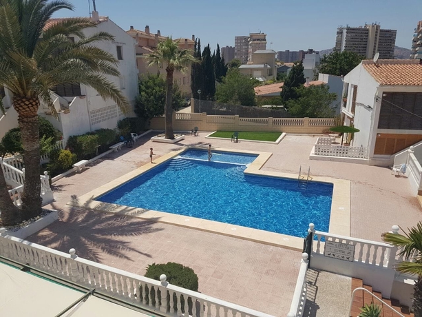 Imagen de la habitación del Hostal Bah&iacute;a Blanca, Alicante. Foto 7