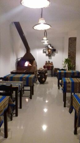 Imagen del bar/restaurante del Hostal Balcon De Piedras. Foto 10