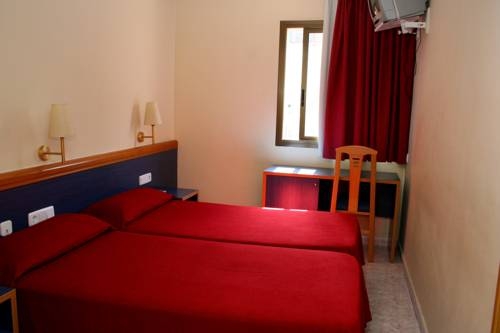 Imagen del bar/restaurante del Hostal Baler. Foto 5