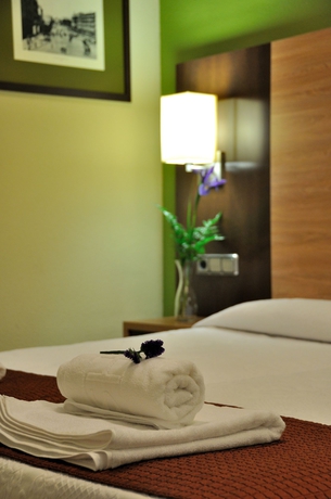 Imagen de la habitación del Hostal Ballesta. Foto 10