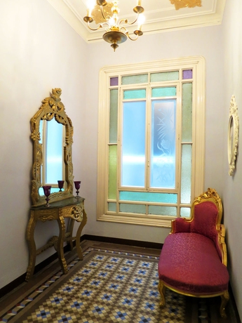 Imagen de los interiores del Hostal Balmes Centro. Foto 8