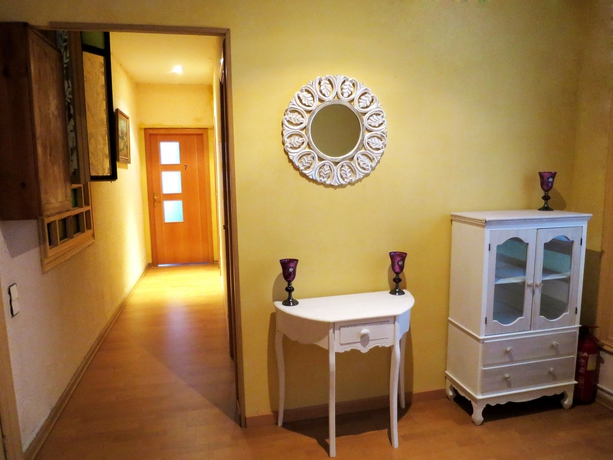 Imagen de los interiores del Hostal Balmes Centro. Foto 9