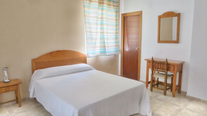 Imagen de la habitación del Hostal Barbate. Foto 4